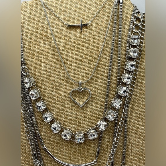 Necklaces Lot 5 Assorted Necklaces Silver Tone Necklaces - Picture 2 of 14